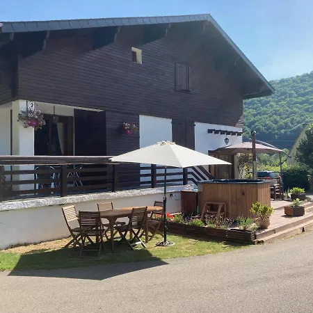 Alojamento de Acomodação e Pequeno-almoço Ourea Campan