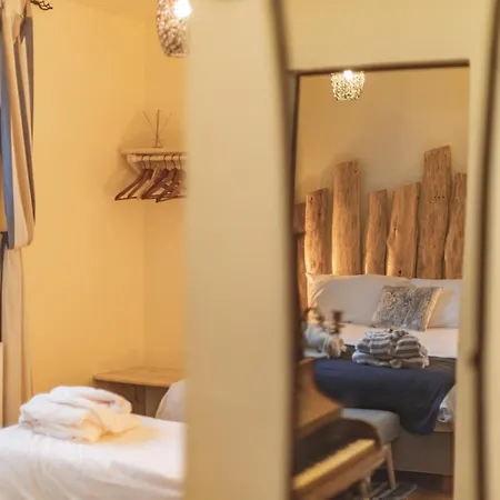 Ourea Alojamento de Acomodação e Pequeno-almoço 3*