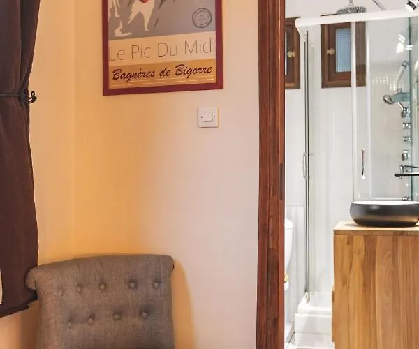 Couette-café Ouréa Campan