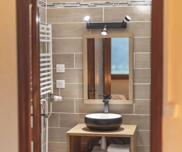 Couette-café Ouréa 3*